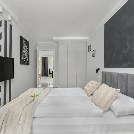 Wheel - Centrum - By Rent Like