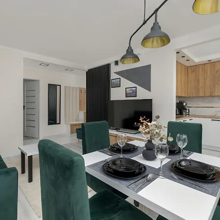 Апартаменты Wheel - Centrum - By Rent Like Свиноуйсьце